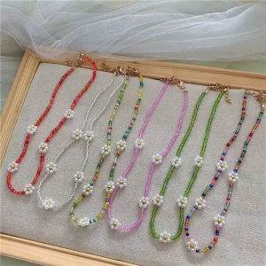 Fashion Jewelry Beaded Collar Chain Choker Daisy Pearl Flower Necklace for Women