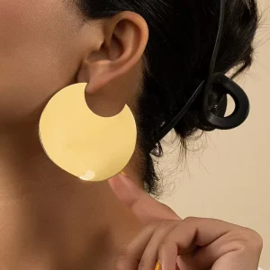 Fashion Jewelry Design Irregular Round Earrings Women’s Advanced Circle Earrings Geometric Large Polished Hoop Earrings