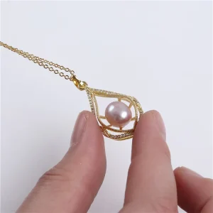 Fashion Jewelry Diamond Shape Freshwater Pearl Pendant Necklace for Women Gift Valentine’s