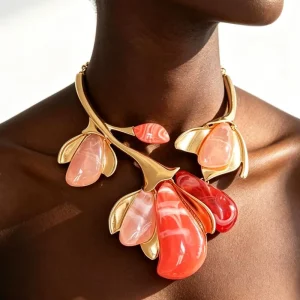 Fashion Jewelry Flower Petal Necklace Gradient Red Big Resin Women’s Accessories Flower Necklaces Women
