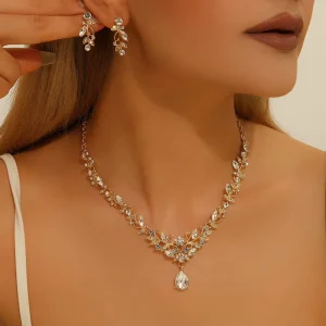Fashion Jewelry Sets 3 Piece Metal Crystal Glass Women’s Earrings Necklace