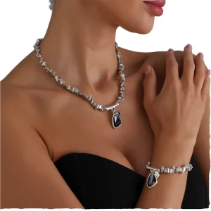 Fashion Jewelry Sets for Women Necklace and Bracelet Set Light Luxury Irregular Acrylic Black Diamond Pendant Accessories