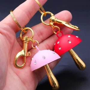 Fashion Keychain for Ladies’ Bag Decoration Cute Mushrooms Exquisite Metal Keychain for the Bag