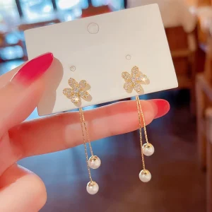 Fashion Korean Sweet Women Rhinestone Flower Stud Pearl Drop Long Earring Sparkling Cute Crystal Flower Pearl Drop Earring