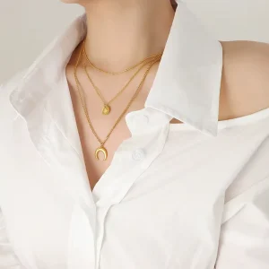 Fashion Layered Necklaces Gold Stainless Steel Round Moon shaped Pendant Necklaces Trendy Versatile Jewelry Necklaces