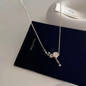 Fashion Light Luxury Zircon Branch Shell Flower Pendant Necklace Accessories for Women