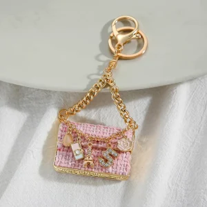 Fashion Metal Key Chain Popular Bag Pendant Cute Commodity Gift Keyring High Quality Beautiful Jewelry Key Ring