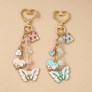 Fashion Metal Keychain for Her Heart Shaped Keyring Women Aesthetic Bag Pendant Accessory Gift Bulk