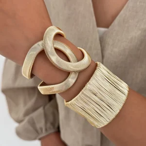 Fashion Multi Layered Twisted Iron Wire Open Ended Wide Bangle Bracelet Women’s Geometric Pattern Spring Accessory for Party HST