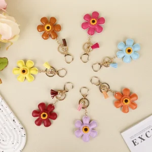 Fashion PU Leather Flower Bag Charm Simple Design Decorative Pendant for Daily Handbag Luggage Use