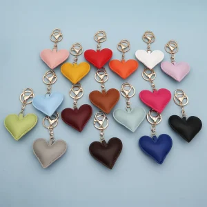 Fashion PU Leather Keychain with Love Heart Tags UV Printed Wristlet Bag Charms and Carabiner Ornament