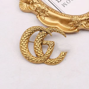 Fashion Retro Letter Double G Brooch INS Trendy Personality Fashion Brooch Collar Pin Elegant and Stylish Trendy Accessory