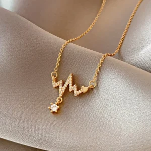 Fashion Retro Personality Stainless Steel Diamond-encrusted Love Pendant Necklace Women’s Jewelry Accessories