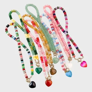 Fashion Unique Natural Stone Heart Pendant Summer Colorful Rainbow Bead Choker Necklace with Heart Charm Necklaces
