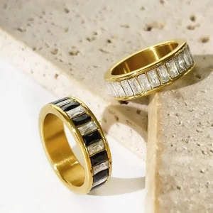 Fashion Upscale and Minimalist Style Womens Exquisite and Luxurious Stainless Steel Ring Set with Zirconium 18K Gold Plated