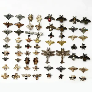 Fashion Vintage Bee Pins Alloy Insect Brooches with Rhinestone and Pearl Antique Plated Badges for Shoes Accessories