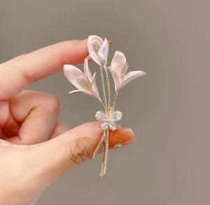 Fashion Vintage Rhinestone Bow Brooches Pink Flower Lily Brooch Pins Clothing Accessories Jewelry for Women Girls