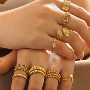Fashion Waterproof Minimalist Multiple Styles Shining Chunky Rings Jewelry Women 18K Gold Plated Stainless Steel Ring