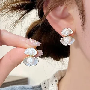 Fashion Women French Elegant Shell Pearl Stud Earring Geometric Women Statement Vintage Shell Pearl Stud Earring Jewelry Gifts