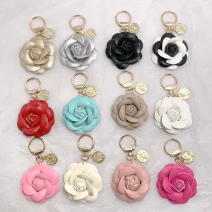 Fashionable Artificial Leather Rose Car Keychain Cute Flower Backpack Charm Accessory Personalized Key Ring for Women Office