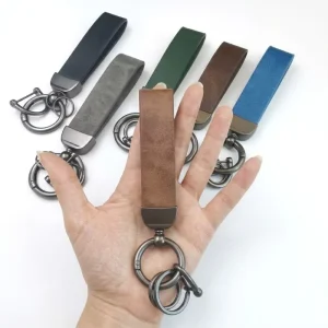 Fashionable Brand Logo Engraved Car Keychain High Grade Retro Cowhide Leather Keychain Pendant Custom Handmade Jewelry