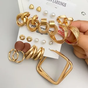 Fashionable Earring Square Geometry Earrings Set Vintage Pearl Card Package for Women Metal Hollow Gold Plated Earrings
