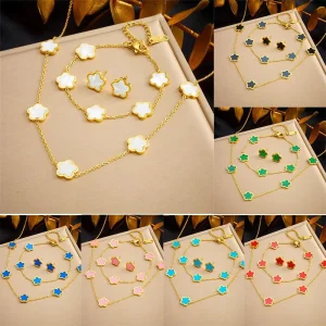 Fashionable Elegant Retro Five petal Flower Necklace Stainless Steel Gold plated Necklace for Girls