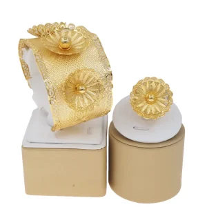 Fashionable Gold Brass Jewelry Set Flowers Beads Bracelet Ring Jewelry Sets Woman Costume Accessories