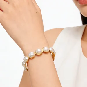 Fashionable Stainless Steel Bracelet Titanium Steel and Pearl Elegant Non-Fading High-End Bracelet for Women Party Gift