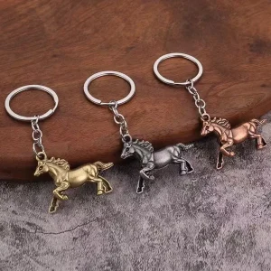 Fashionable Vintage Cartoon Horse Pendant Keychain Equestrian Charm Carabiner in UV Printed Zinc Alloy