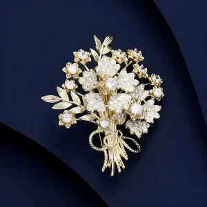 Fashionable and Elegant Heart shaped Brooches for High end Women Suitable for All Kinds of Luxurious Clothes