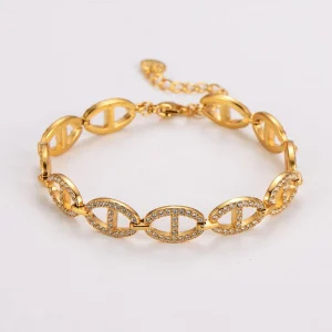 Fashionable and Stylish Shiny Zircon Hollowed-out Pig Nose Trendy Bracelet Charm Accessory Stainless Steel Bracelet