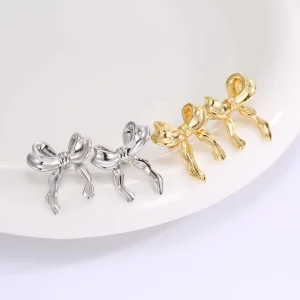 Feminine Exquisite Earrings Women Fashion Ear Jewelry