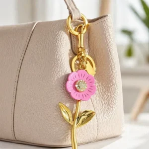 Flower Keychain Double Sided Daisy Pendant Bag Charms Metal Sunflower Key Ring Women Fashion Bag Hanger