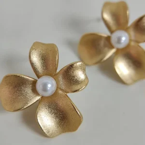 Flower Pearl Drop Waterproof Hypoallergenic 18K Gold Plated Anti Tarnish Fashion Jewelry for Women Stud Earrings