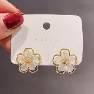 Flower Stud Earrings Korean Fashion Female Elegant Jewelry Simple Sweet Girl Women’s Accessories