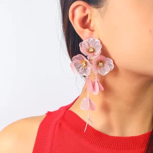 Flower Style Women’s Fashion Drop Earrings Long Exaggerated Luxury Alloy Design with Temperament Sense