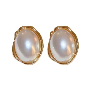 French Light Luxury Retro Imitation Pearl Geometric Alloy Stud Earrings Women’s Exaggerated Fashion Simple