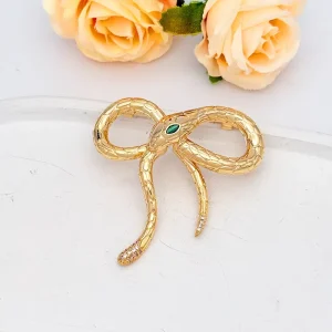 French Light Luxury Zircon Bow Snake Shaped Serpent Animal Themed Brooch Designer Golden Jewelry for Women Gift