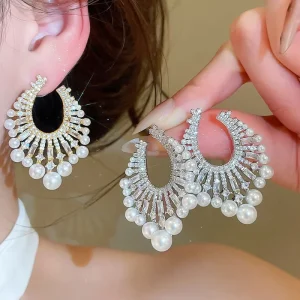 French Retro Silver Zircon Round Pearl Unique Design Elegant Evening Gown Party Accessories Stud Earrings for Women