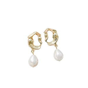 French Vintage Alloy Hollow Lava Irregular Earrings Light Luxury Distinctive Baroque Pearl Exaggerated Jewelry