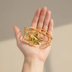 French style Design Retro Ginkgo Leaf Women’s Cuff Bracelet Fashionable Gold plated Luxury Bracelet Factory Daily Wear