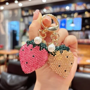Full Diamond Rhinestone Strawberry Keychain with Pearl Decor Glitter Crystal Fruit Cute Bag Pendant Car Keyring Fashion Jewelry