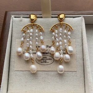Future Angel Court-style Fresh Sweet Fashionable Multi-element Natural Pearl Pendant Earrings for Women Party Trendy Elegant