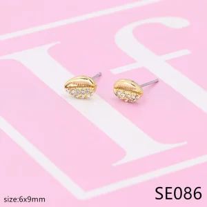 GCE3 V Trendy Gold Color Tiny Goldfish Stud Earrings for Women Koi Earring Personalized Fashionable Versatile Daily Wear Jewelry