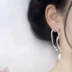 Geometric Pearl Zinc Alloy Women’s Earrings Cold Style Fashionable Trendy