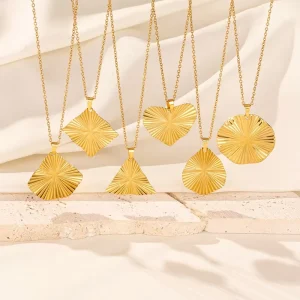 Gold 304 Stainless Steel Triangle Pendant Link Chain Sunburst Ray Geometric Heart Medal for Unisex Men Women Necklace Jewelry