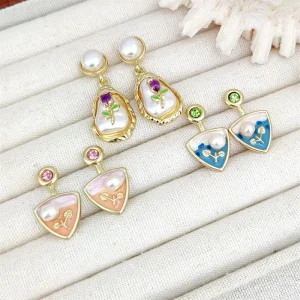 Gold Plated Girl Earrings Triangle Pendant Fashion Genuine Freshwater Pearl Flower Earrings Light Luxury Women’s Gifts