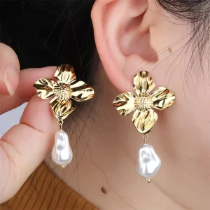 Gold Plated Stainless Steel Flower Pearl Stud Earrings for Women Cold Style Pendant