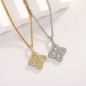 Gold Silver Metal Womens Necklace Clover Pendant Marquise Cubic Zirconia Iced Out with Link Chain Luxury Jewelry Gift Items